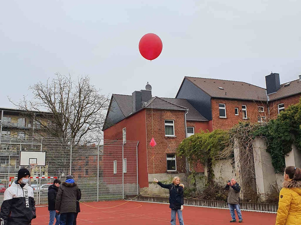 Titelbild für Beitrag: Erfolgreicher Start von IKARUS LTS-02 – Landung (Wasserung) im Tagebau