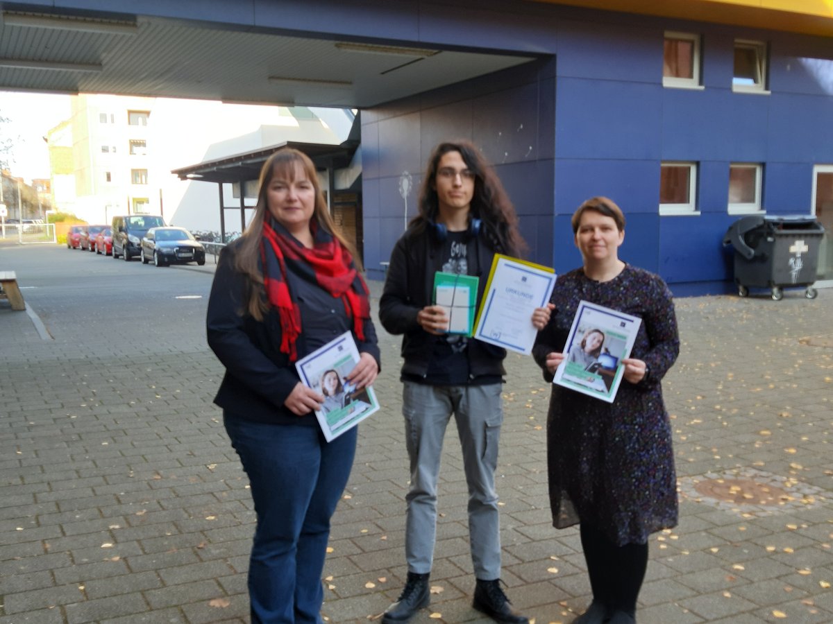 Titelbild für Beitrag: Schüler/innen nehmen am Wettbewerb der Wirtschaftsjunioren Dessau teil
