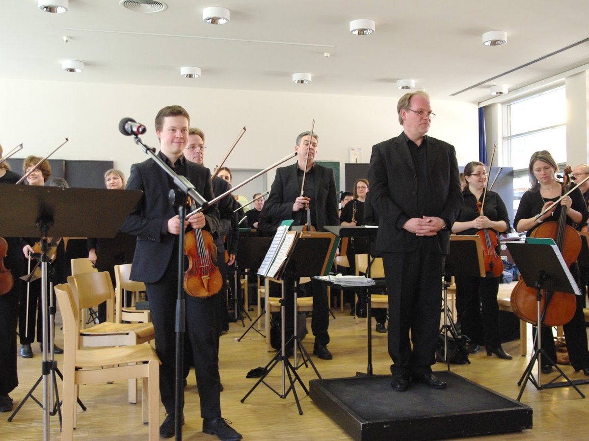 Titelbild für Beitrag: Schulkonzert der Anhaltischen Philharmonie „Musik and Liebe”