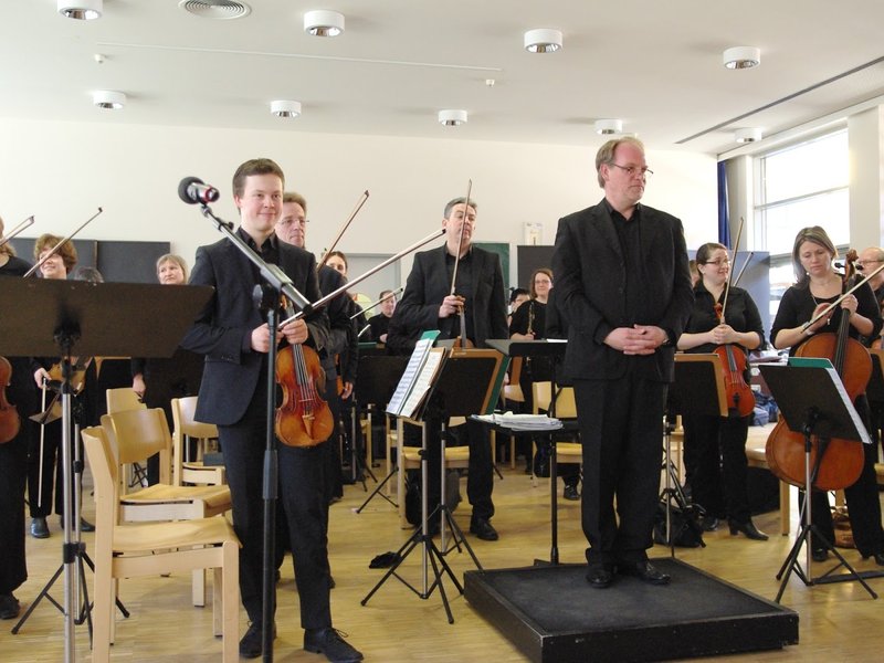 Titelbild für Beitrag: Schulkonzert der Anhaltischen Philharmonie „Musik and Liebe”