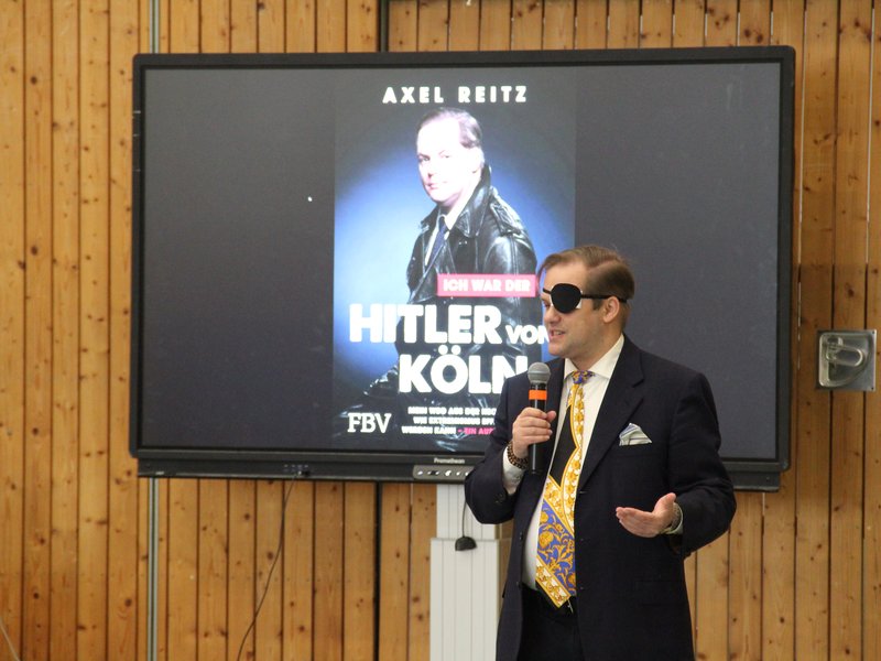 Titelbild für Beitrag: 12. Mai Axel Reitz in unserer Schule